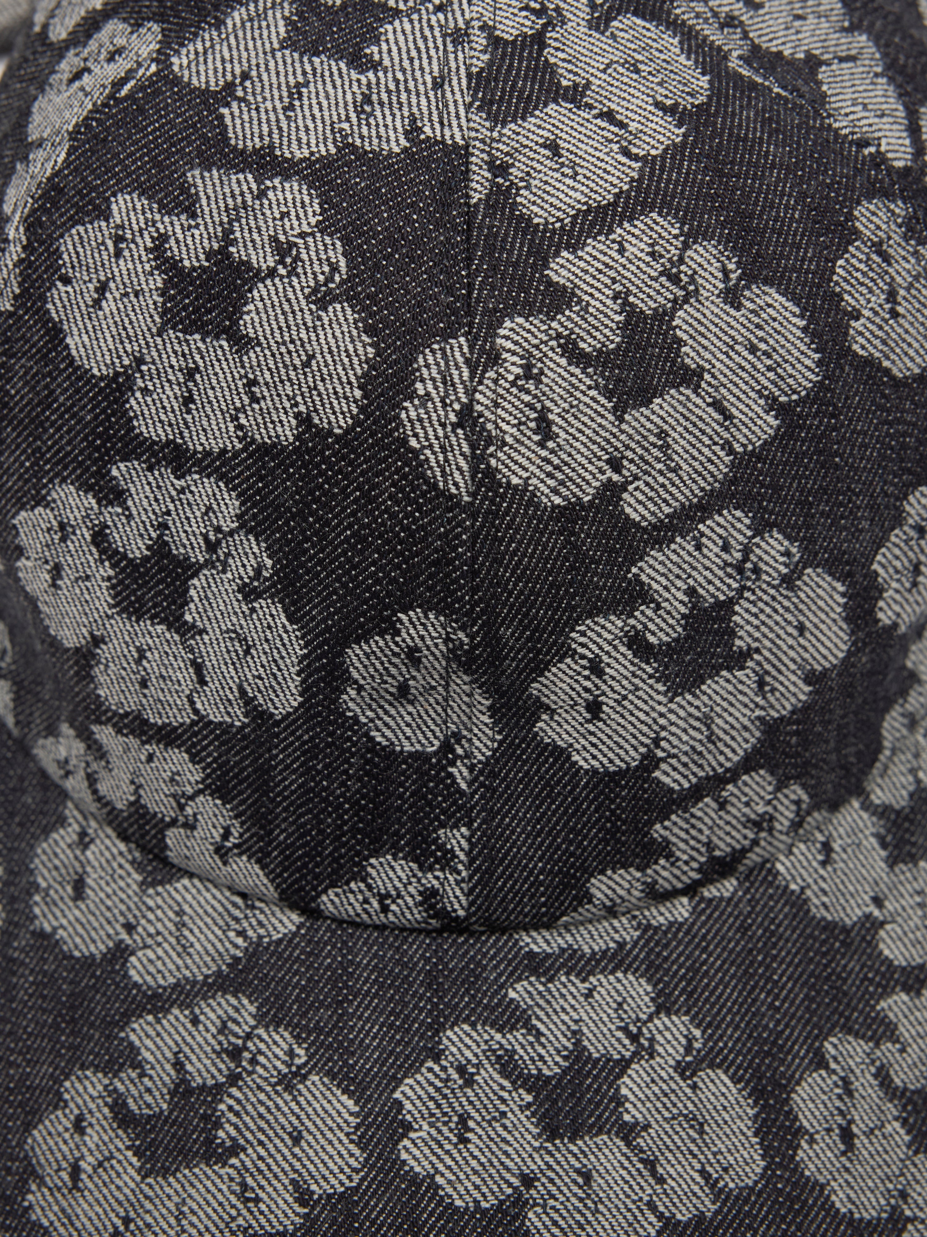 Jacquard Wreath Denim Cap Washed Black